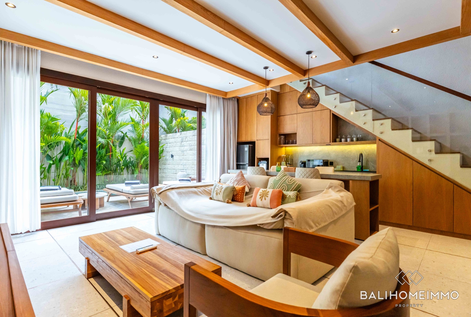 BRAND NEW 2-BEDROOM VILLA FOR SALE IN BALI UMALAS BUMBAK view 3