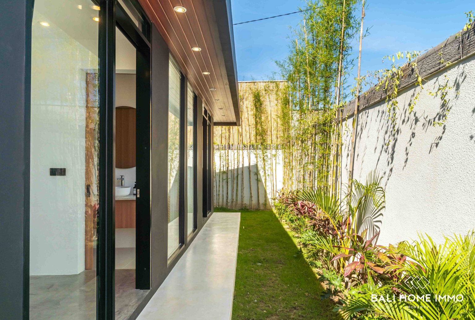 Brand new 2 Bedroom Villa for Sale Leasehold in Bali Canggu Residential Side view 18