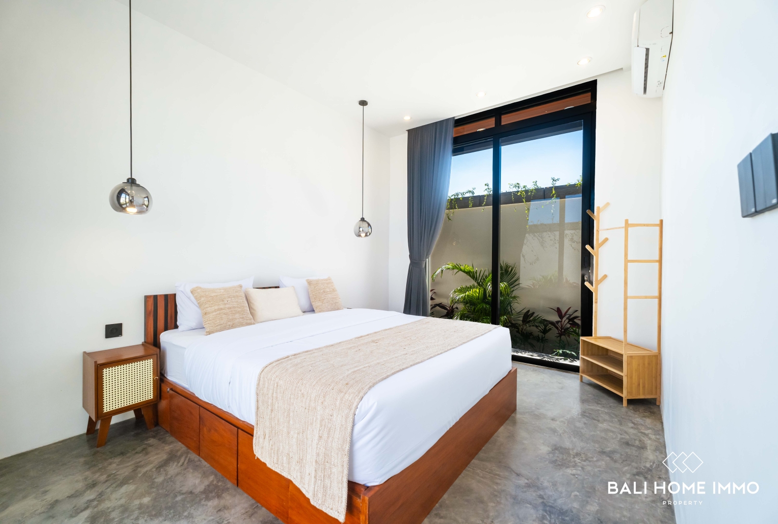 Brand new 2 Bedroom Villa for Sale Leasehold in Bali Canggu Residential Side view 8