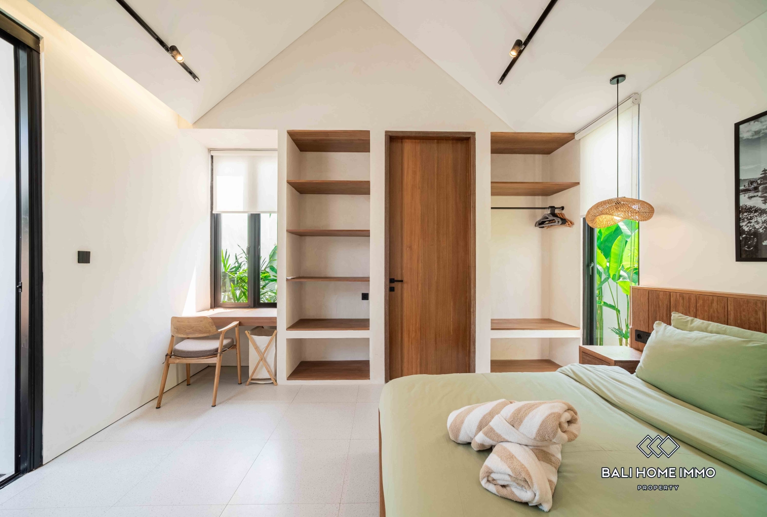 Brand new 2 Bedroom Villa For sale and rental in Kedungu Beachside view 16