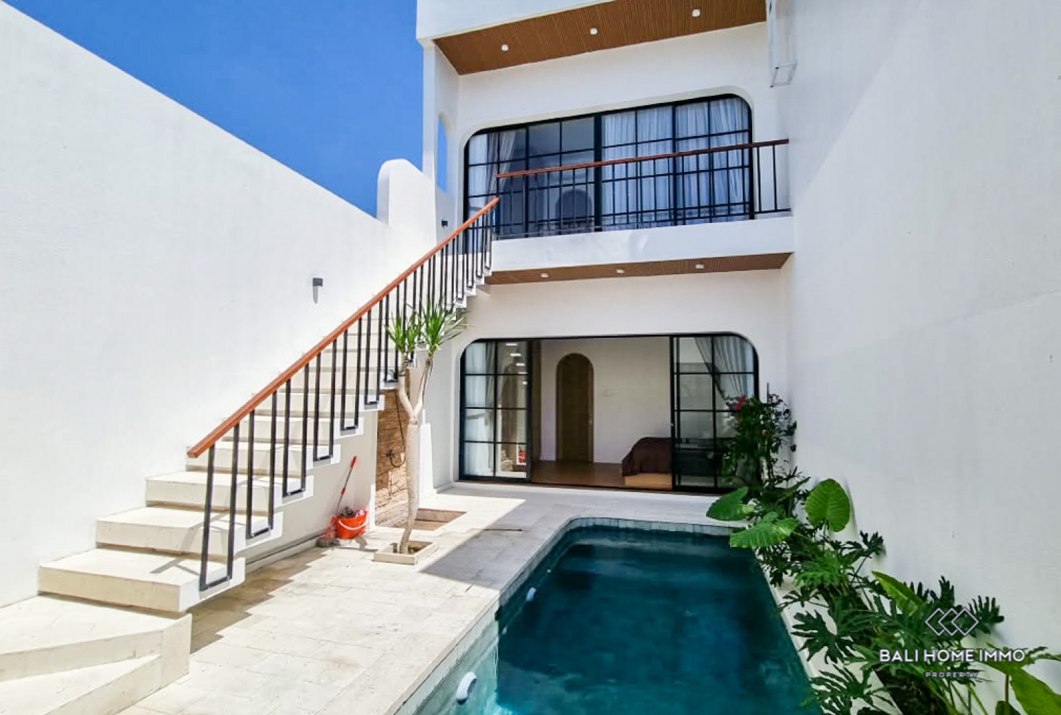 Brand New 2 Bedroom Villa for Yearly Rental in Bali Canggu Residential Side view 20