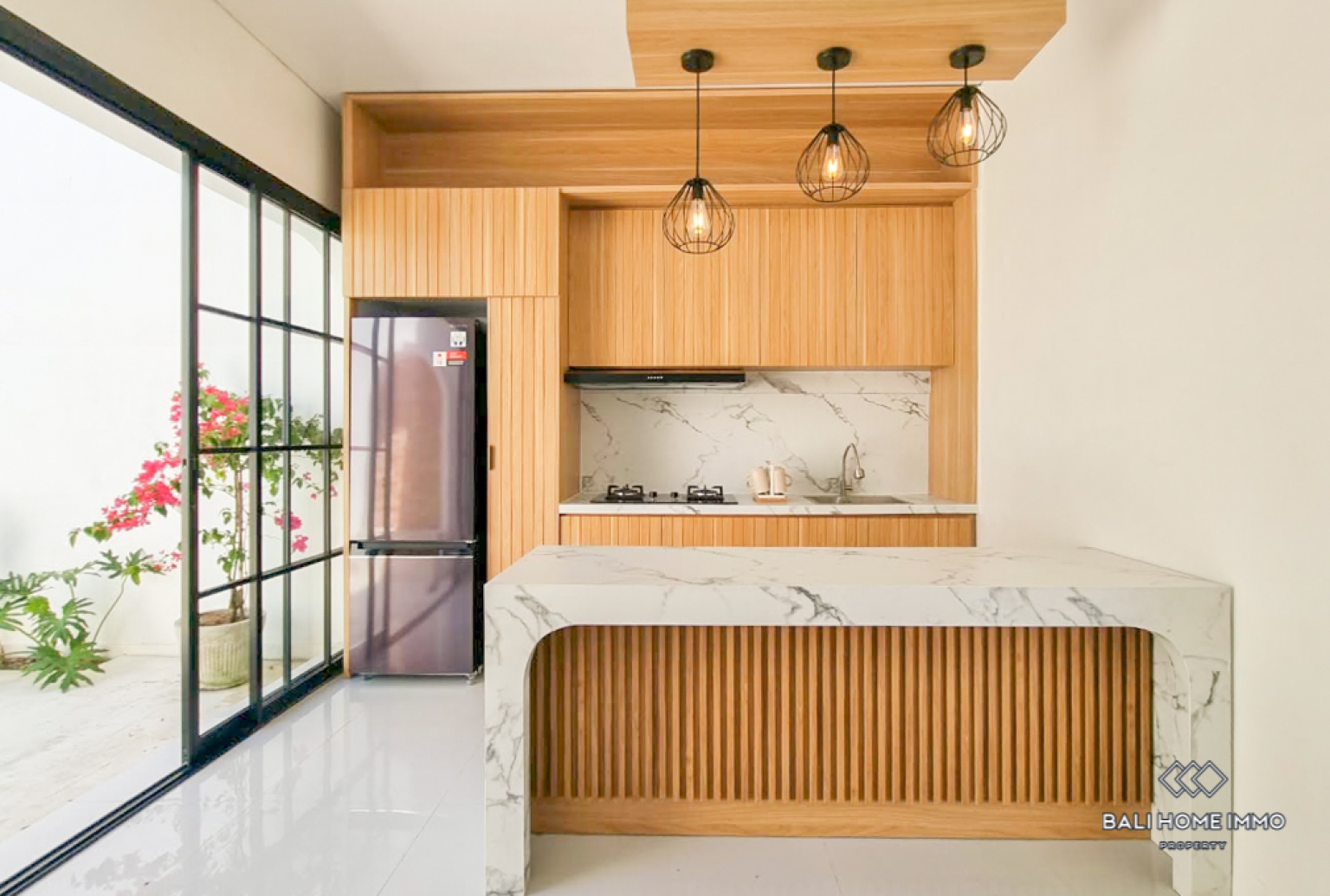 Brand New 2 Bedroom Villa for Yearly Rental in Bali Canggu Residential Side view 8