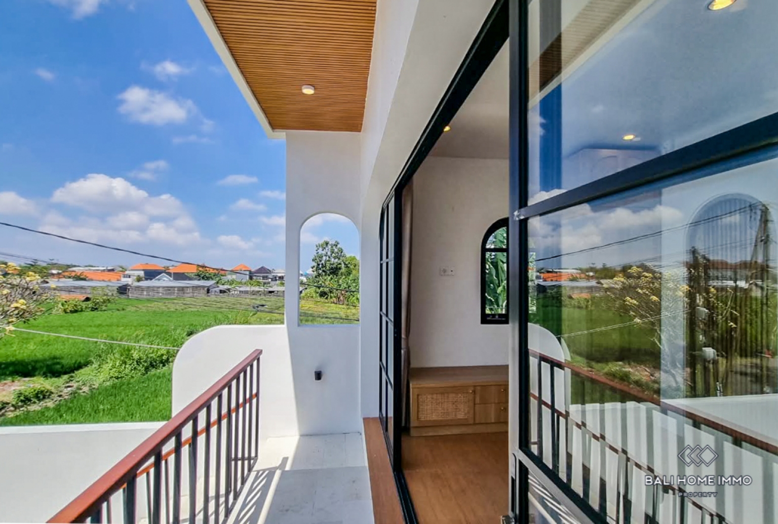 Brand New 2 Bedroom Villa for Yearly Rental in Bali Canggu Residential Side view 16