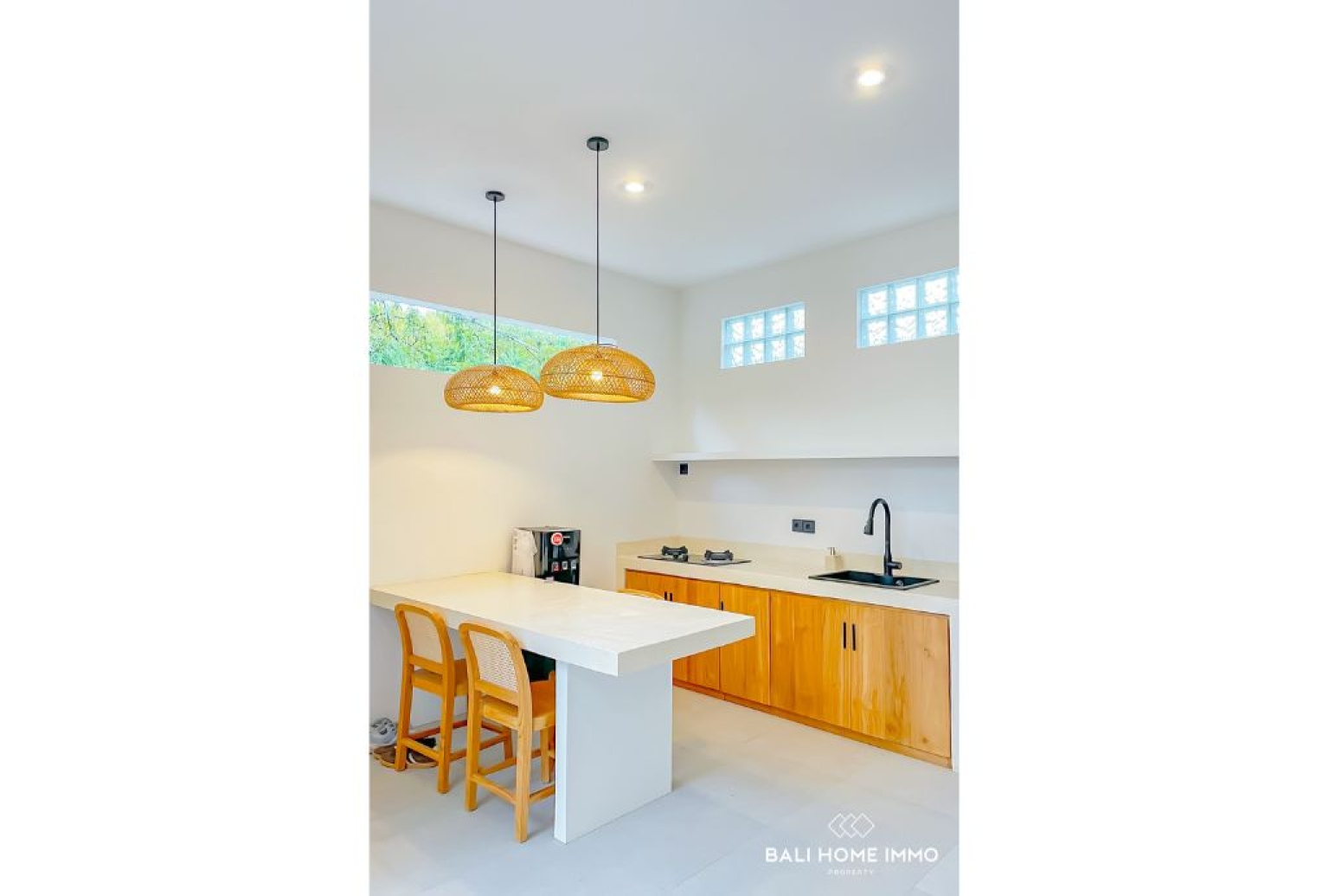 BRAND NEW 2 BEDROOM VILLA WITH HOT TUB FOR RENT IN UNGASAN view 5