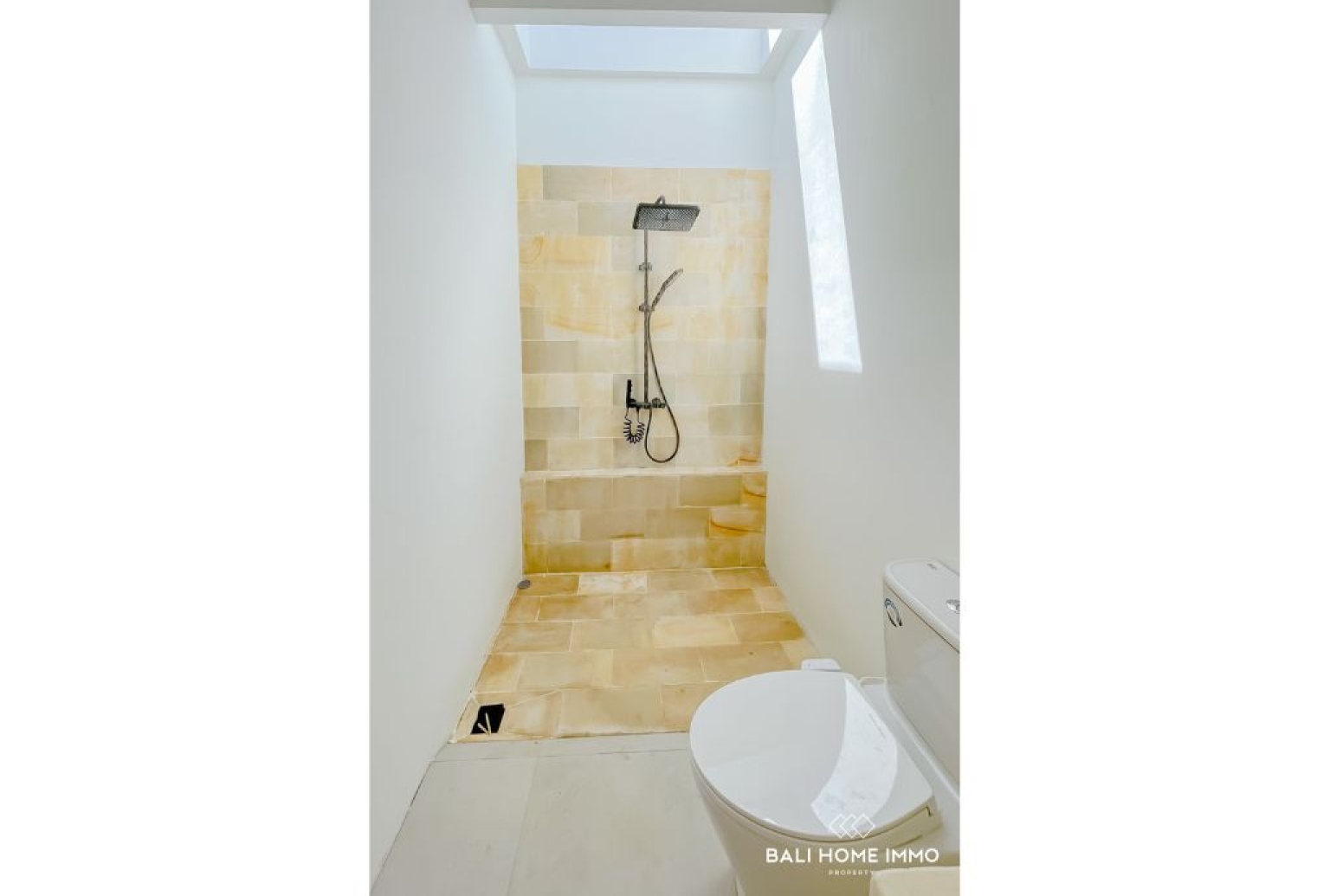 BRAND NEW 2 BEDROOM VILLA WITH HOT TUB FOR RENT IN UNGASAN view 12
