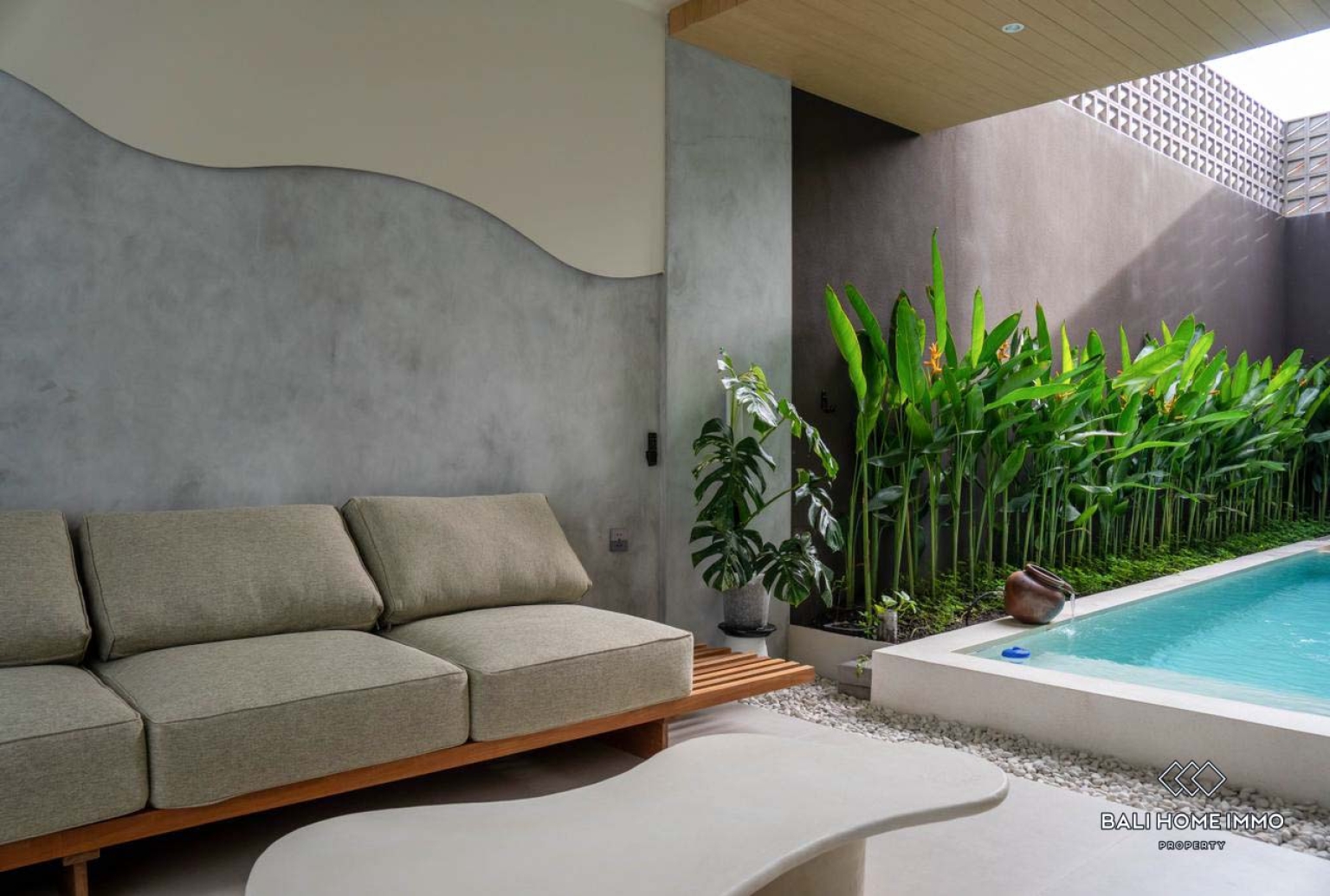 Brand new 2 Bedrooms Japanese style villa for sale in Bali Canggu residential side view 3