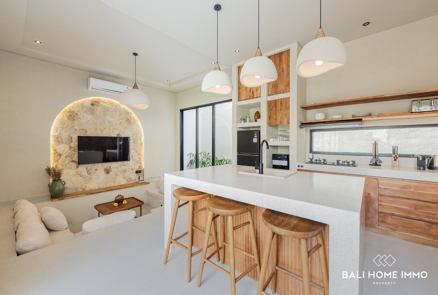 BRAND NEW 2 BEDROOMS VILLA FOR MONTHLY RENTAL IN BALI - ULUWATU view 3