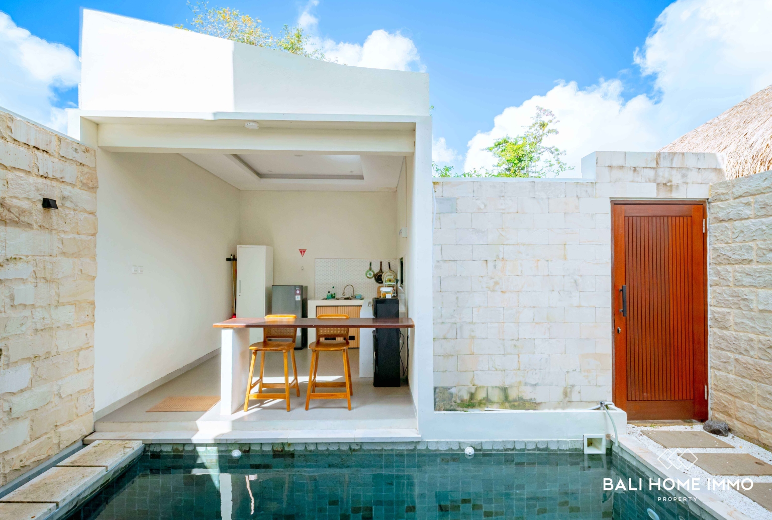 BRAND NEW 2 BEDROOMS VILLA FOR SALE LEASEHOLD AND RENT IN ULUWATU NEAR BALANGAN BEACH view 6