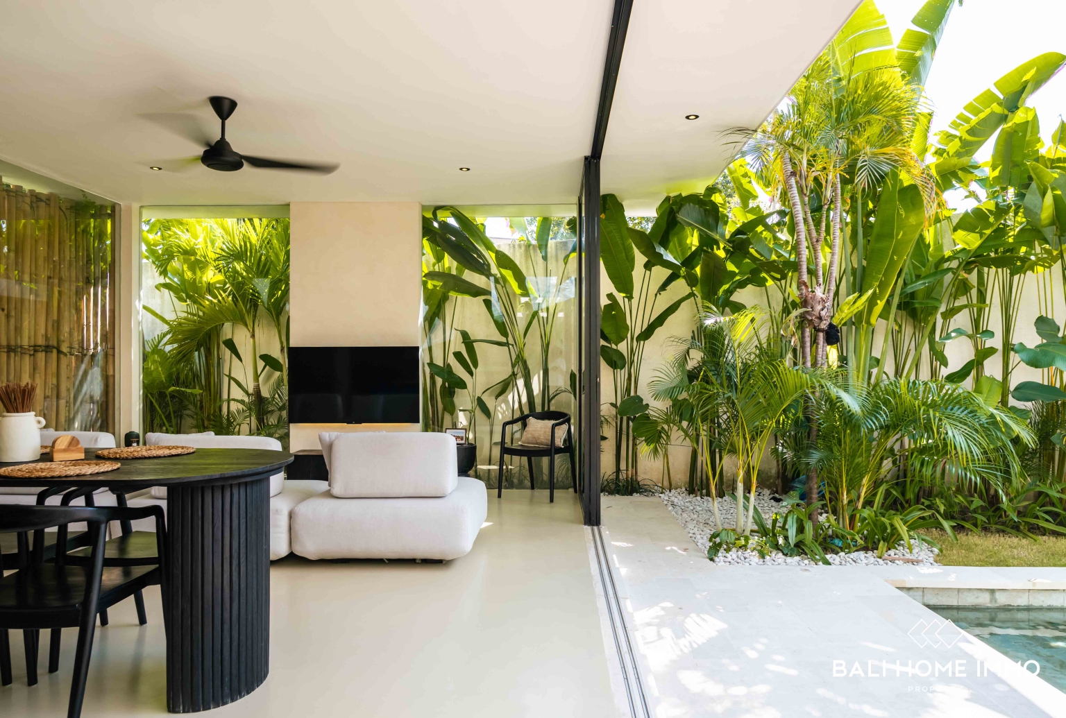 Villa neuve de 2 chambres à vendre en bail emphytéotique à Kerobokan, Bali view 5