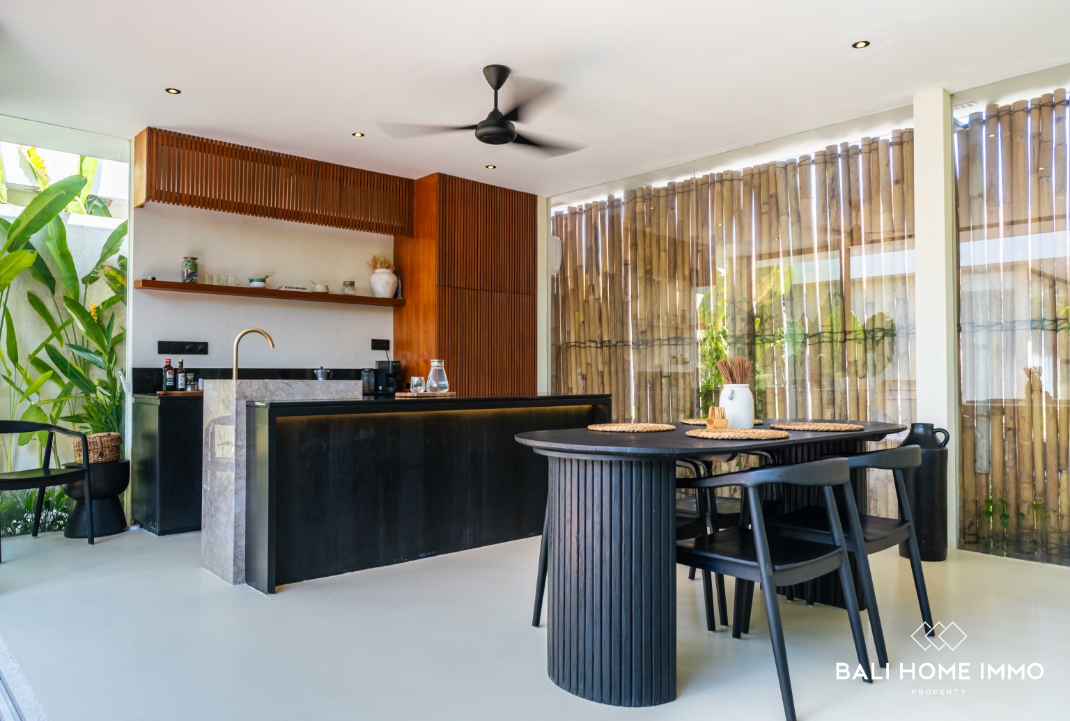 Villa neuve de 2 chambres à vendre en bail emphytéotique à Kerobokan, Bali view 11