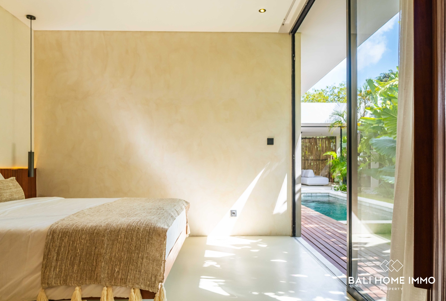 Villa neuve de 2 chambres à vendre en bail emphytéotique à Kerobokan, Bali view 17