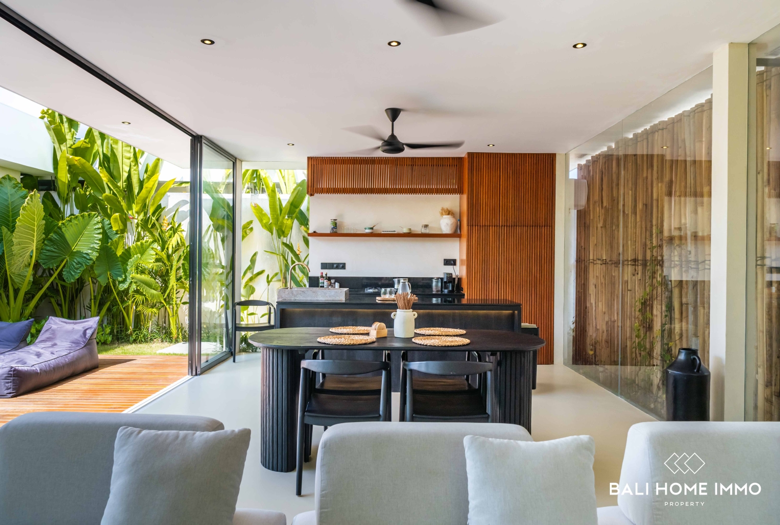 Villa neuve de 2 chambres à vendre en bail emphytéotique à Kerobokan, Bali view 7