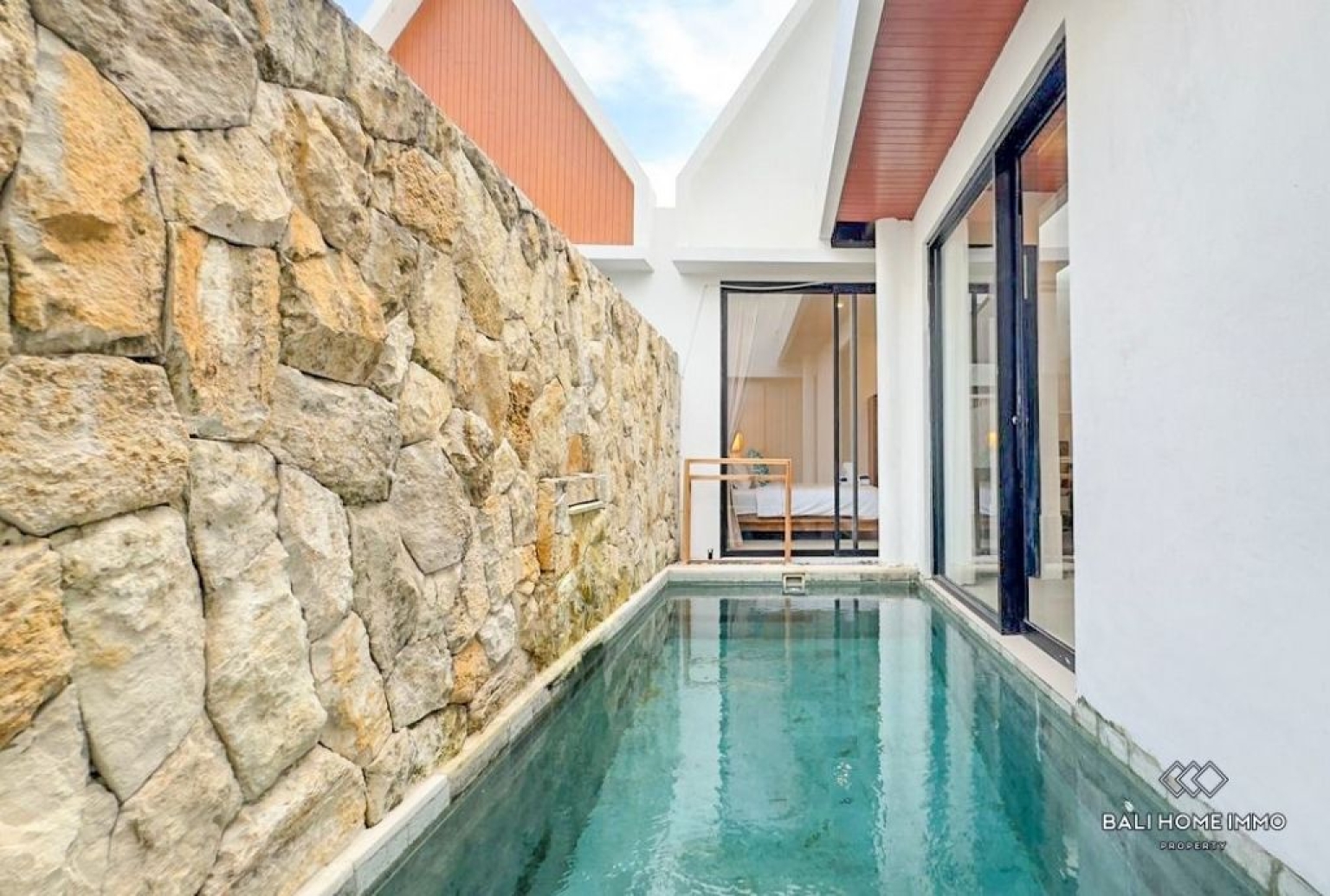 Brand New 2 Bedrooms villa for sale leasehold in Bali Kerobokan view 18