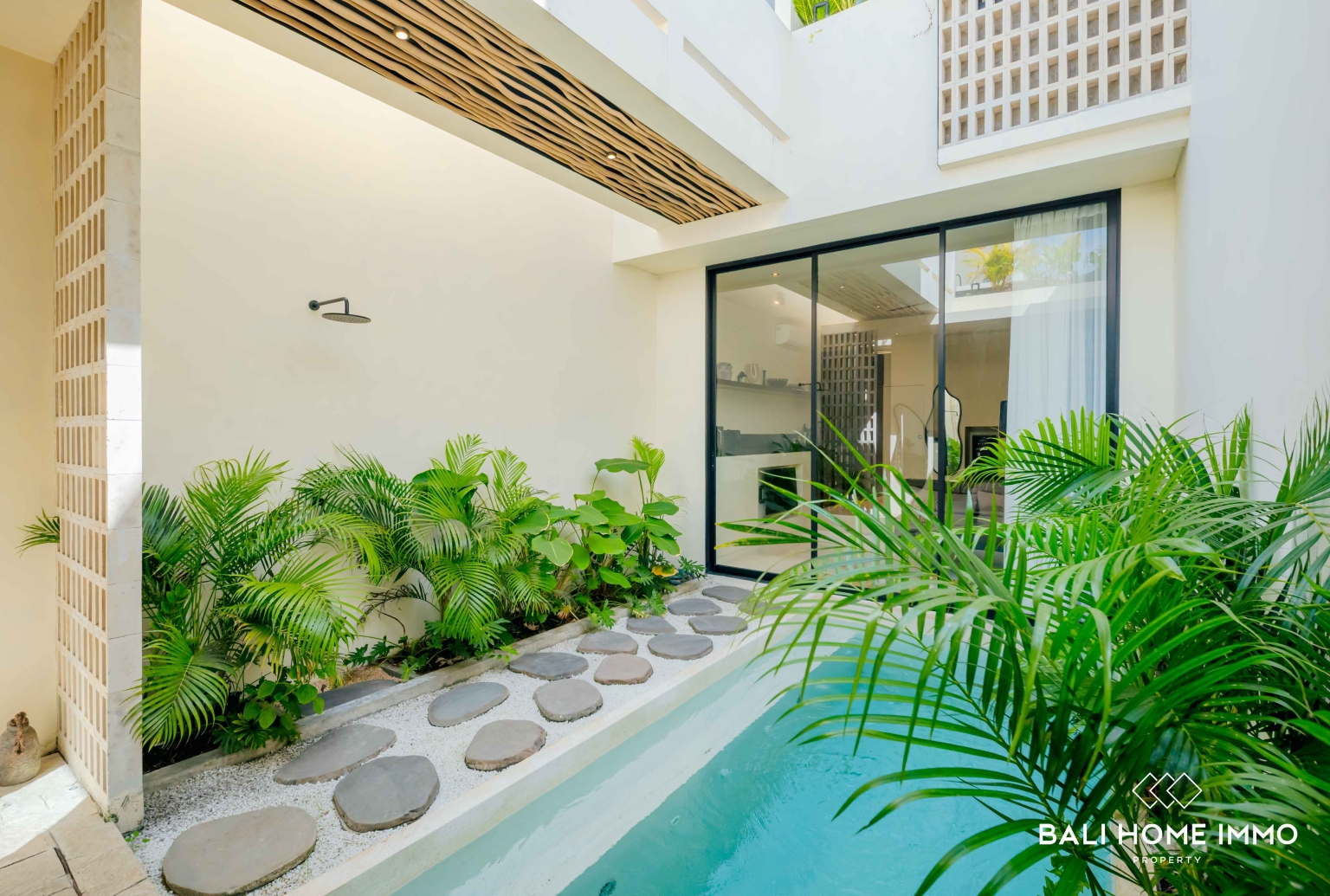 BRAND NEW 2 BEDROOMS VILLA FOR SALE LEASEHOLD IN ULUWATU NEAR NUNGGALAN BEACH view 3