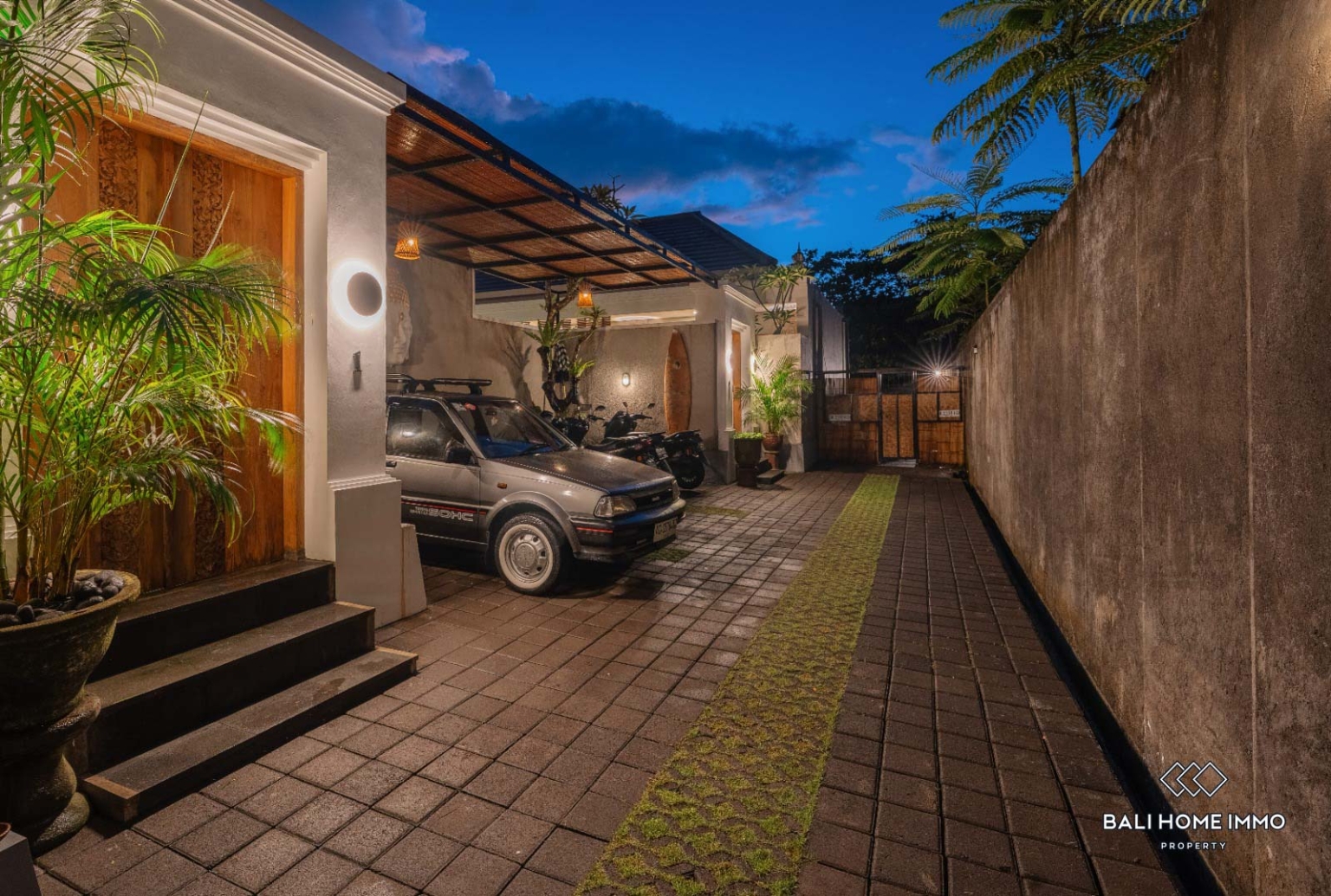 Brand New 2 Bedrooms villa with underground studio for rental in Bali Umalas view 26