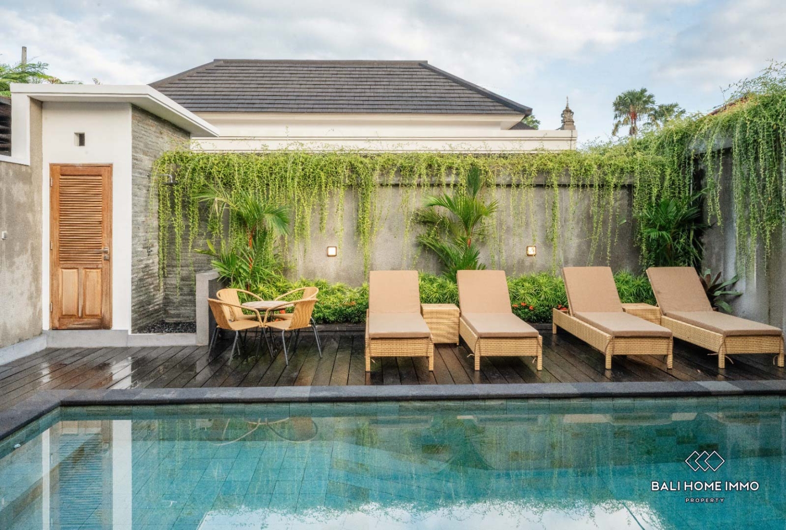 Brand New 2 Bedrooms villa with underground studio for rental in Bali Umalas view 20