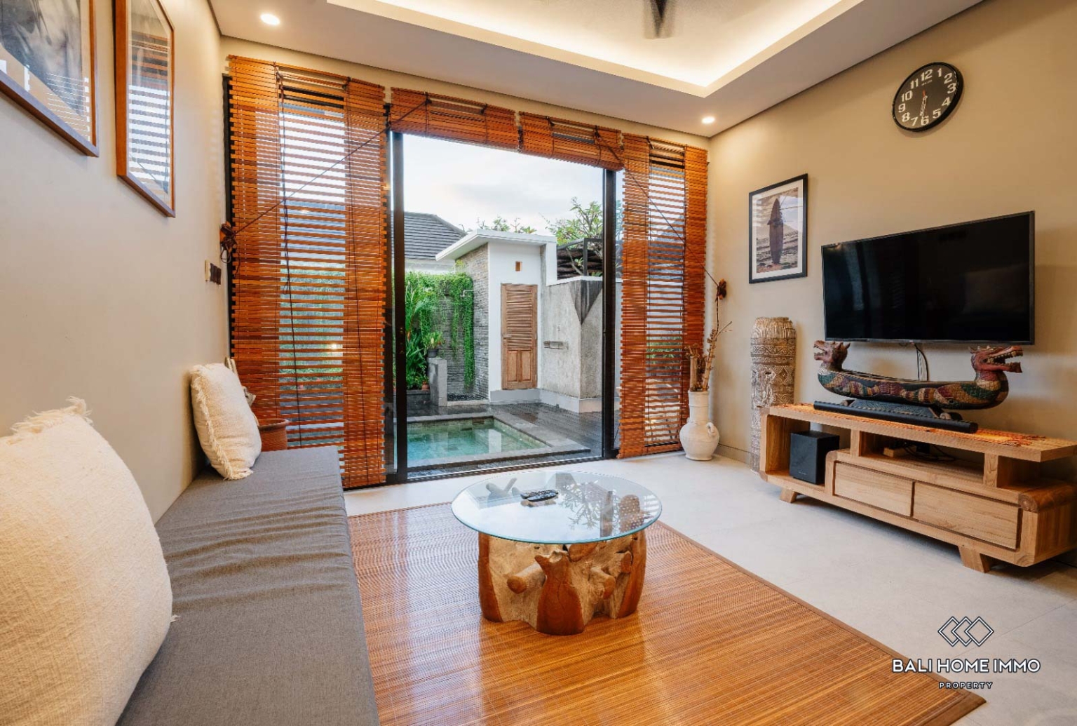 Brand New 2 Bedrooms villa with underground studio for rental in Bali Umalas view 3