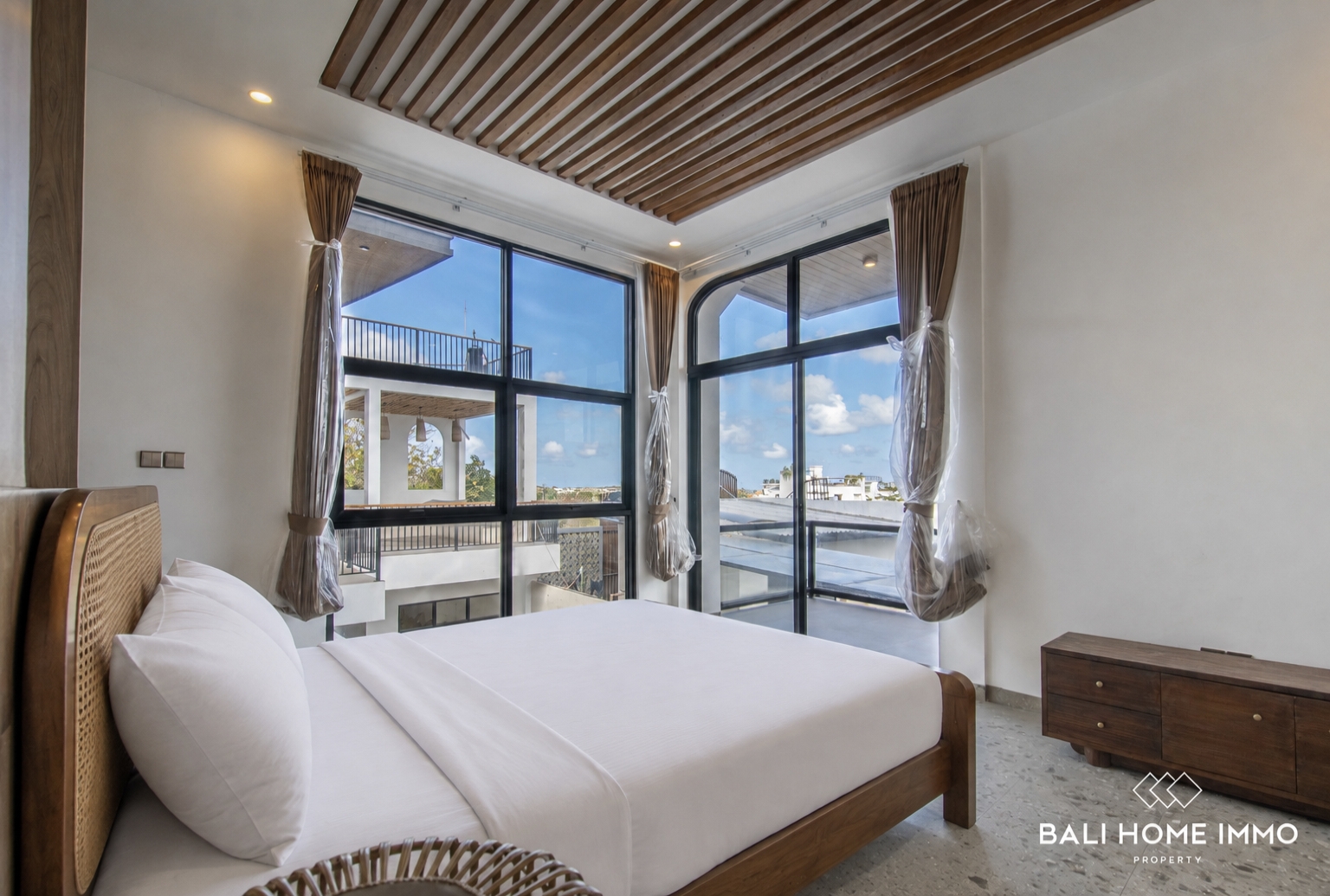 BRAND NEW 3 BEDROOM BOHEMIAN STYLE VILLA WITH OCEAN VIEW  FOR SALE NEAR MELASTI BEACH IN BALI view 15