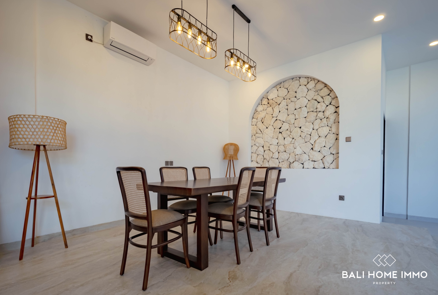 BRAND NEW 3 BEDROOM BOHEMIAN STYLE VILLA WITH OCEAN VIEW  FOR SALE NEAR MELASTI BEACH IN BALI view 8