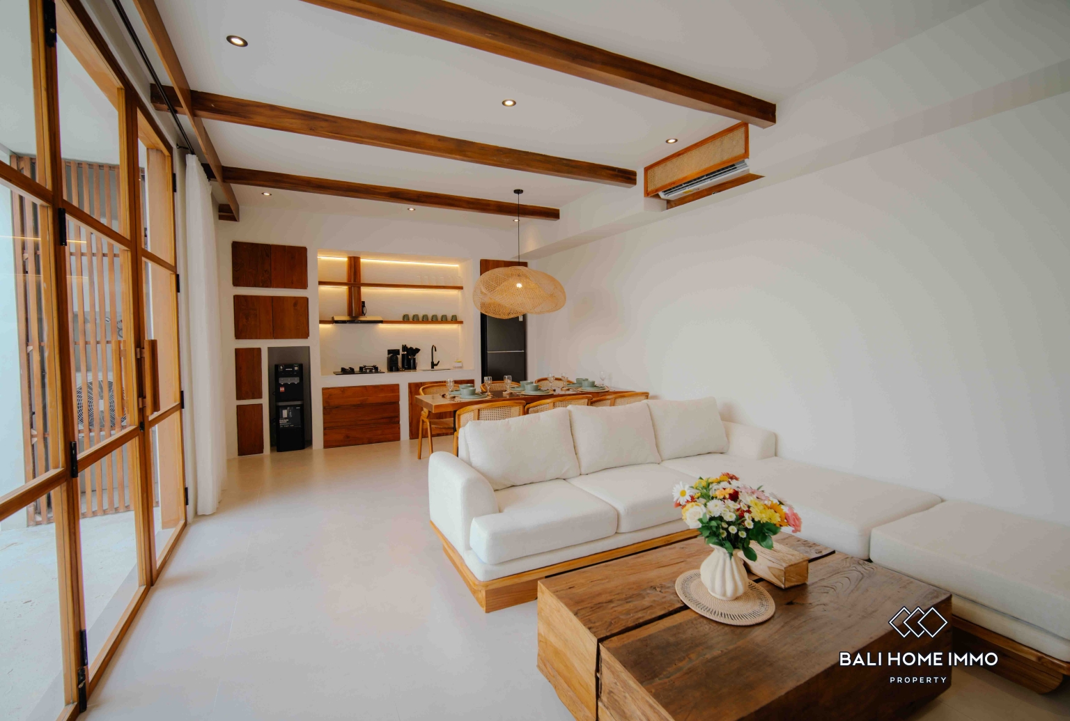 Villa keluarga baru dengan 3 kamar dijual di Bumbak Umalas. view 3