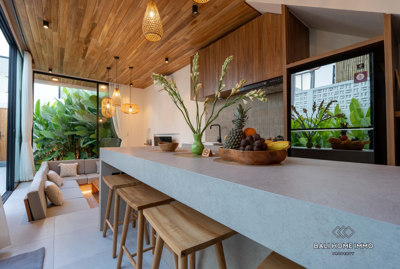 Villa modern baru dengan 3 kamar untuk dijual dan disewa di Umalas, Bali. view 5