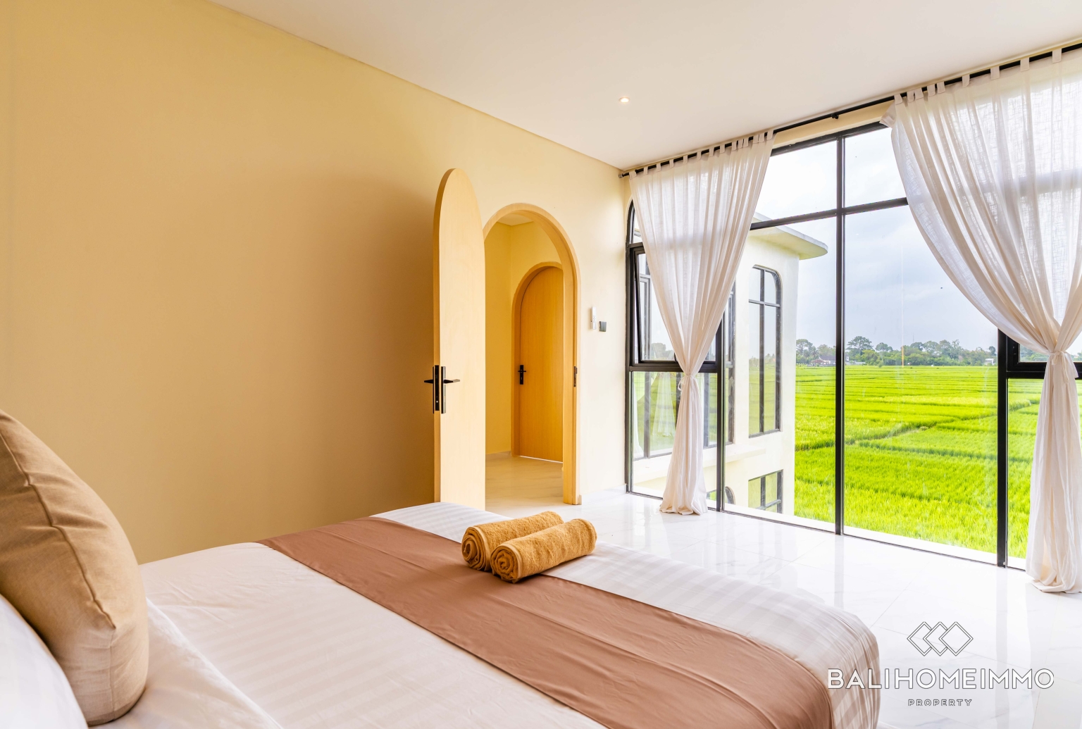 Villa modern baru dengan 3 kamar dijual dengan status hak sewa di Kedungu. view 20