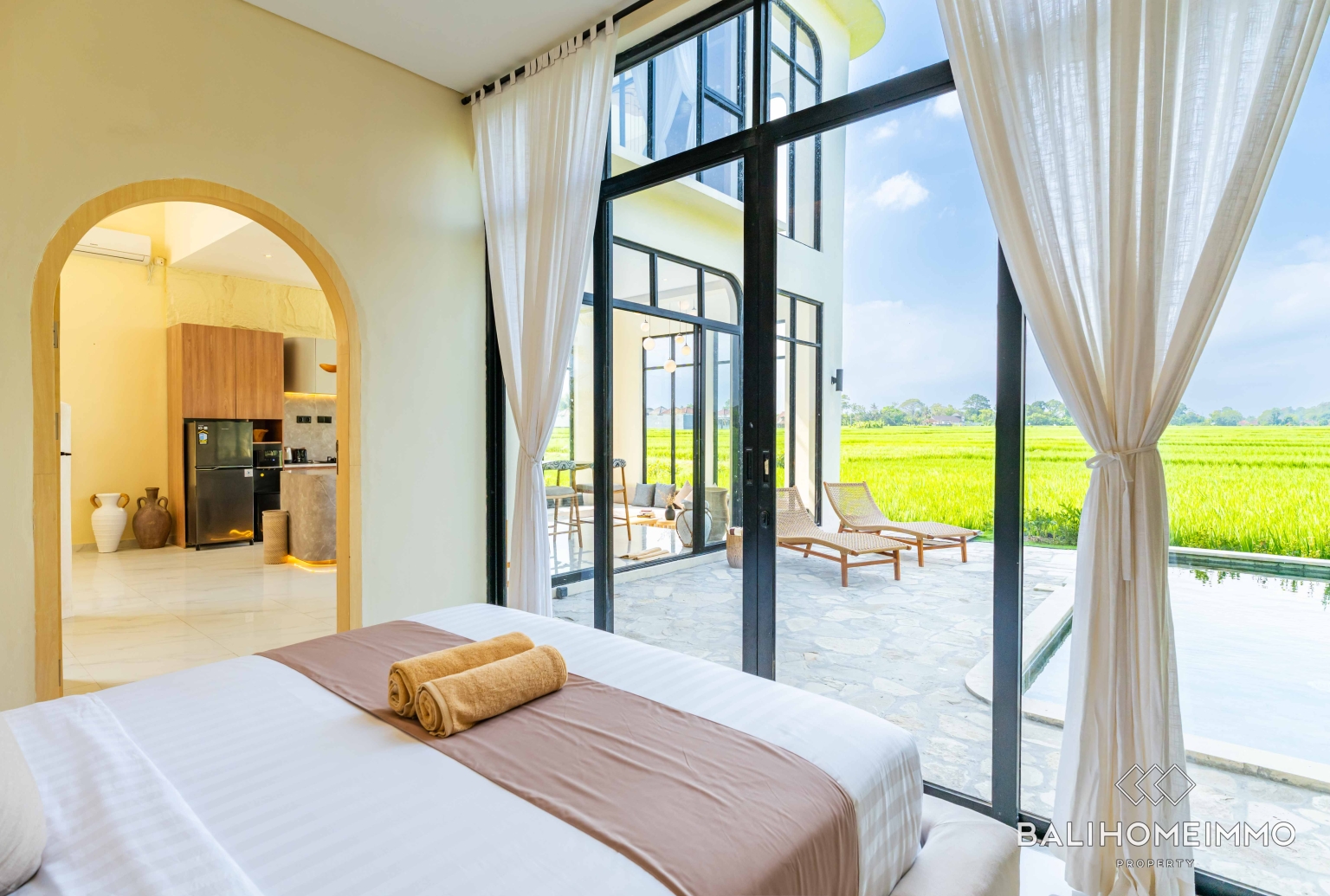 Villa modern baru dengan 3 kamar dijual dengan status hak sewa di Kedungu. view 27