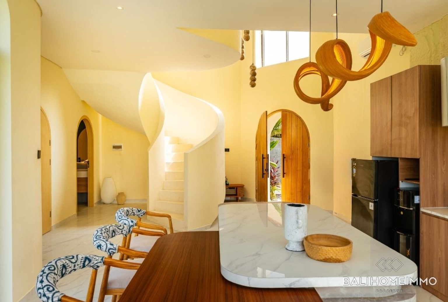 Villa modern baru dengan 3 kamar dijual dengan status hak sewa di Kedungu. view 10