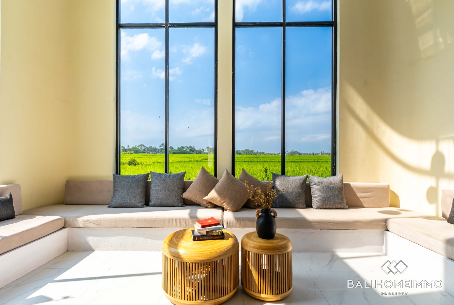 Villa modern baru dengan 3 kamar dijual dengan status hak sewa di Kedungu. view 5