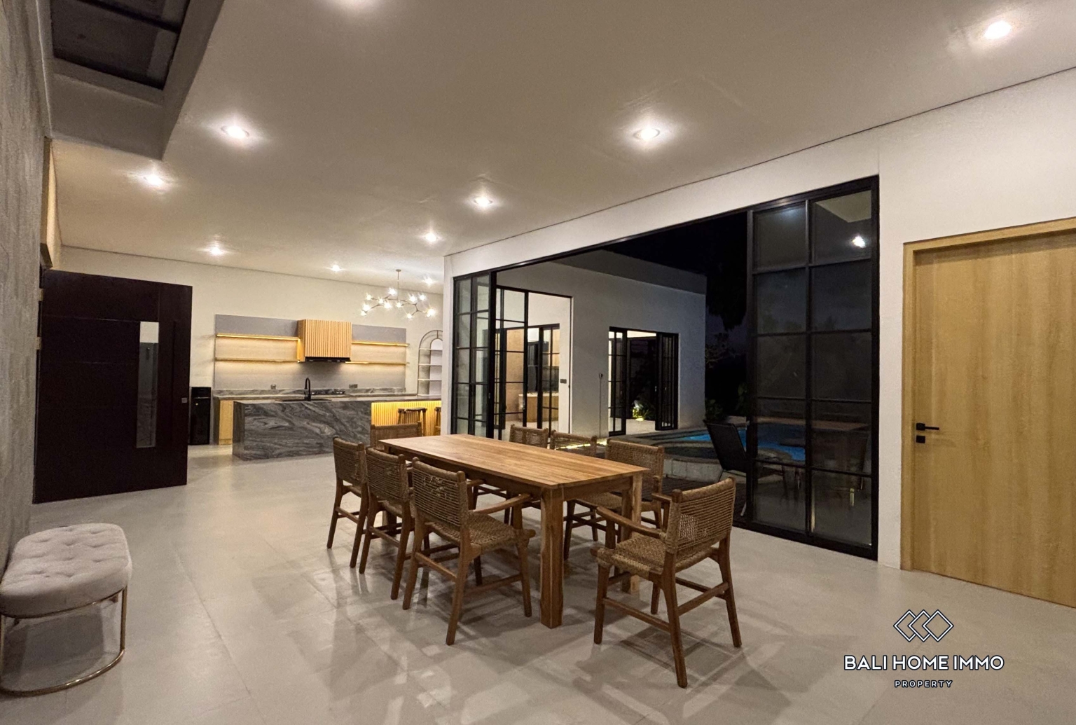 Villa Modern baru 3 Kamar dijual di Nyanyi Northside view 5