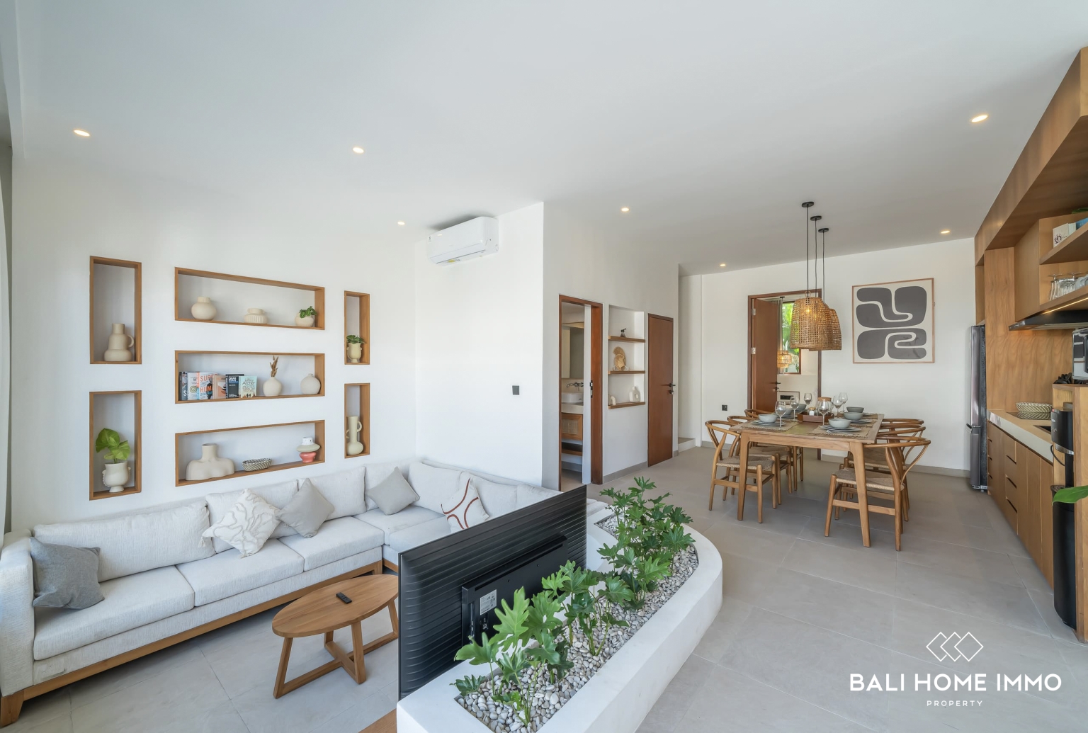 BRAND NEW 3 Bedroom Modern villa in Near Nyang Nyang Beach view 9