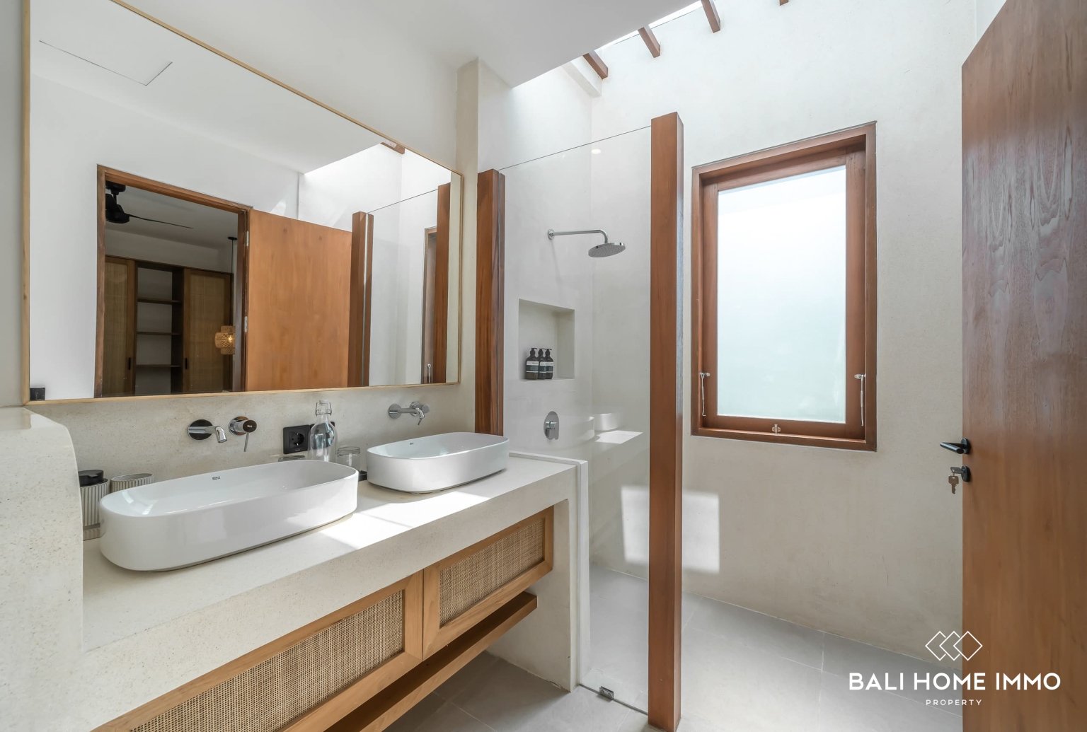 BRAND NEW 3 Bedroom Modern villa in Near Nyang Nyang Beach view 20