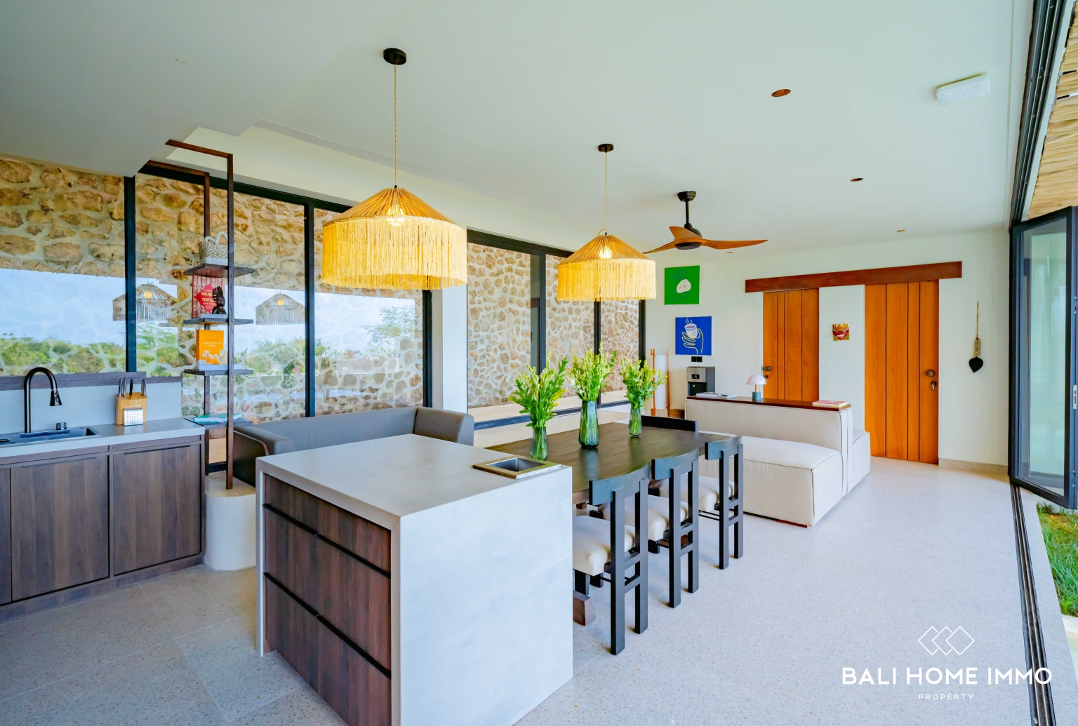 VILLA BARU DENGAN 3 KAMAR TIDUR DAN PEMANDANGAN LAUT UNTUK DIJUAL DI ULUWATU view 8