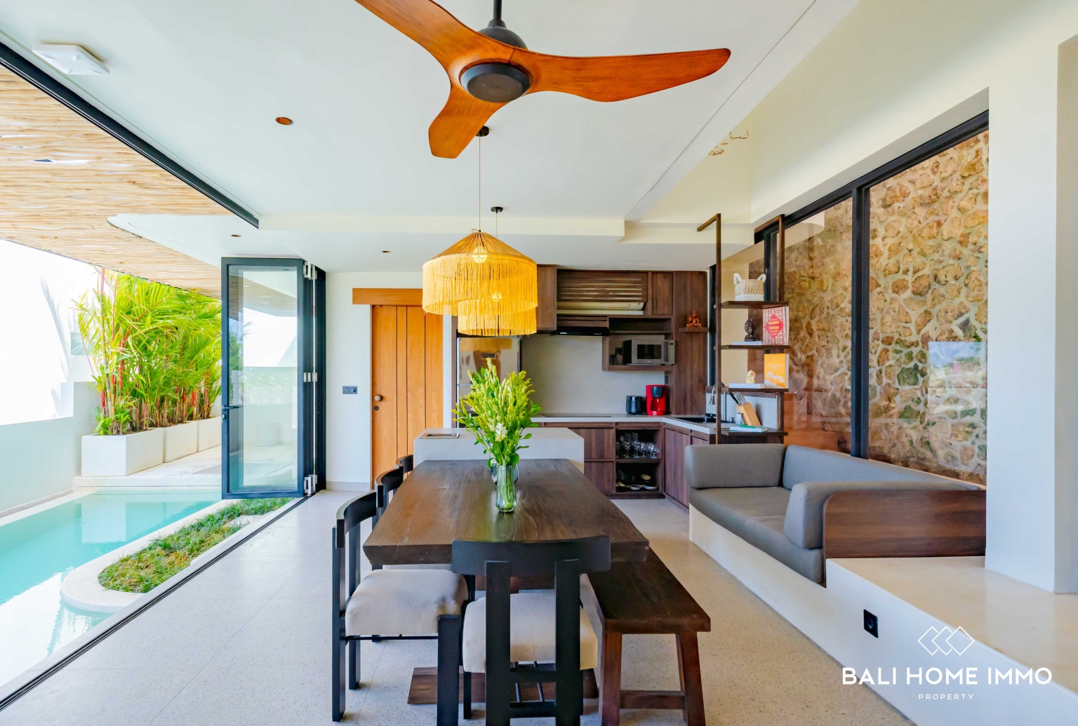 VILLA BARU DENGAN 3 KAMAR TIDUR DAN PEMANDANGAN LAUT UNTUK DIJUAL DI ULUWATU view 7