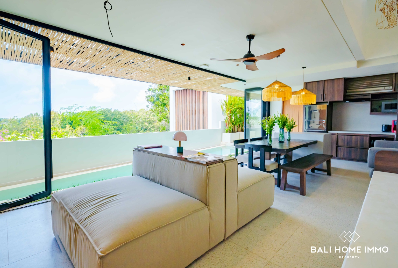 VILLA BARU DENGAN 3 KAMAR TIDUR DAN PEMANDANGAN LAUT UNTUK DIJUAL DI ULUWATU view 4