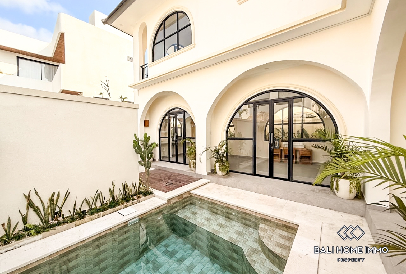 Brand New 3 Bedroom Villa for Rent and Sale in Canggu Residential Side view 13