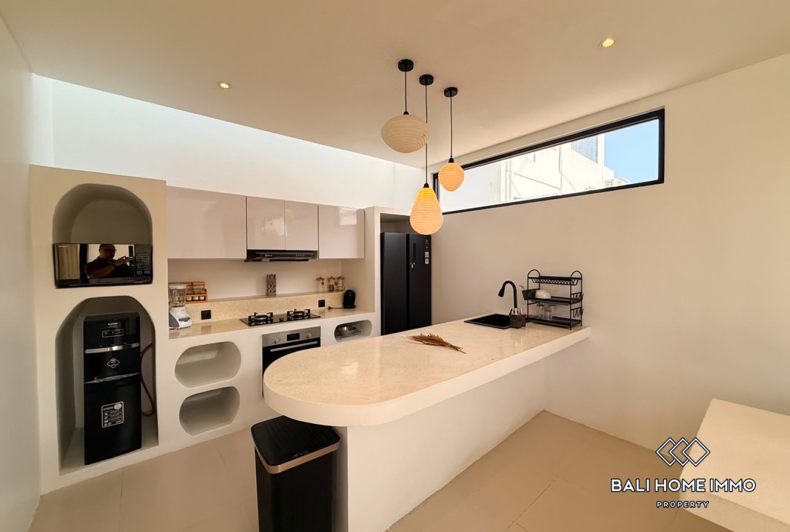 Brand New 3 Bedroom Villa For Rent Canggu Batu Bolong view 4