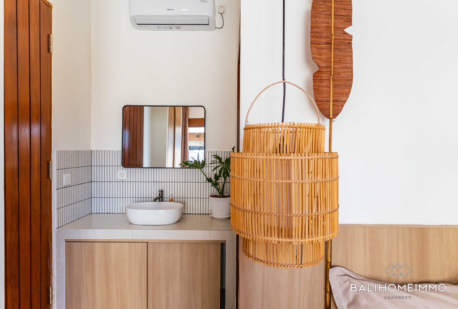 BRAND NEW 3 BEDROOM VILLA FOR SALE FREEHOLD IN BALI TANAH LOT view 28
