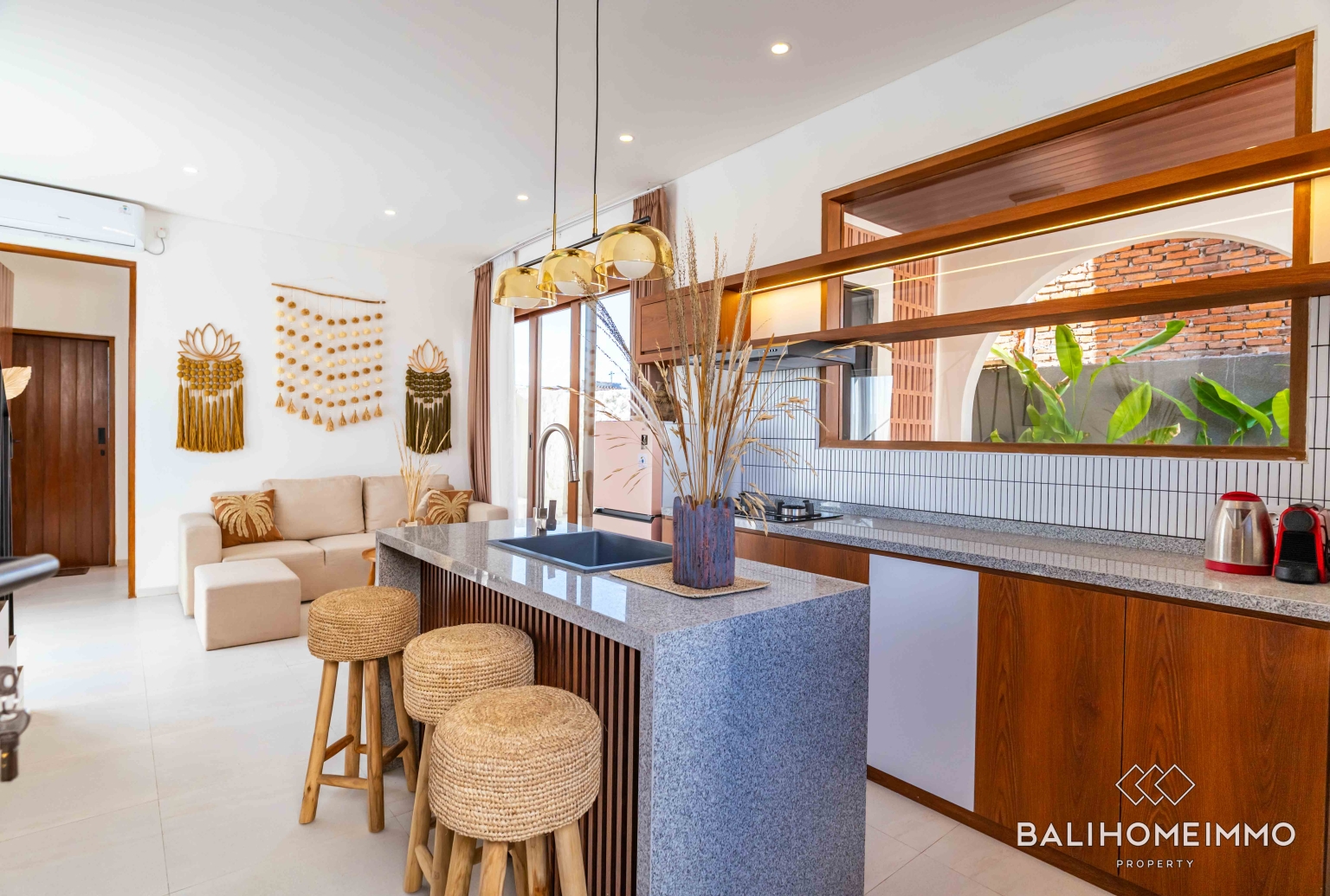 BRAND NEW 3 BEDROOM VILLA FOR SALE FREEHOLD IN BALI TANAH LOT view 5