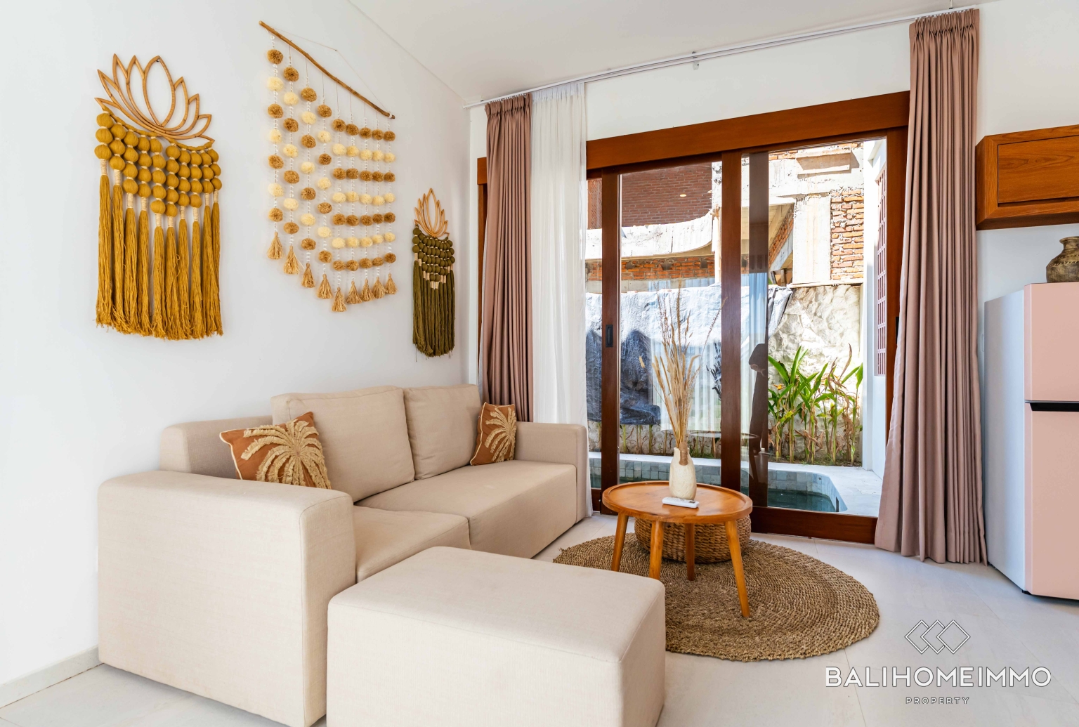 BRAND NEW 3 BEDROOM VILLA FOR SALE FREEHOLD IN BALI TANAH LOT view 2