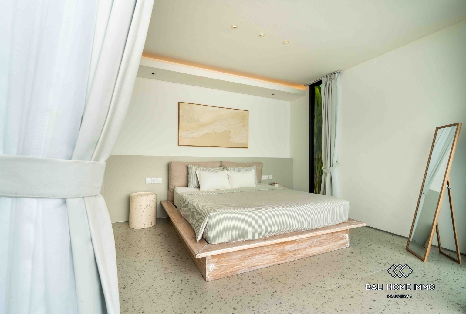 Villa neuve de 3 chambres à vendre en bail emphytéotique à Bali Cemagi view 14