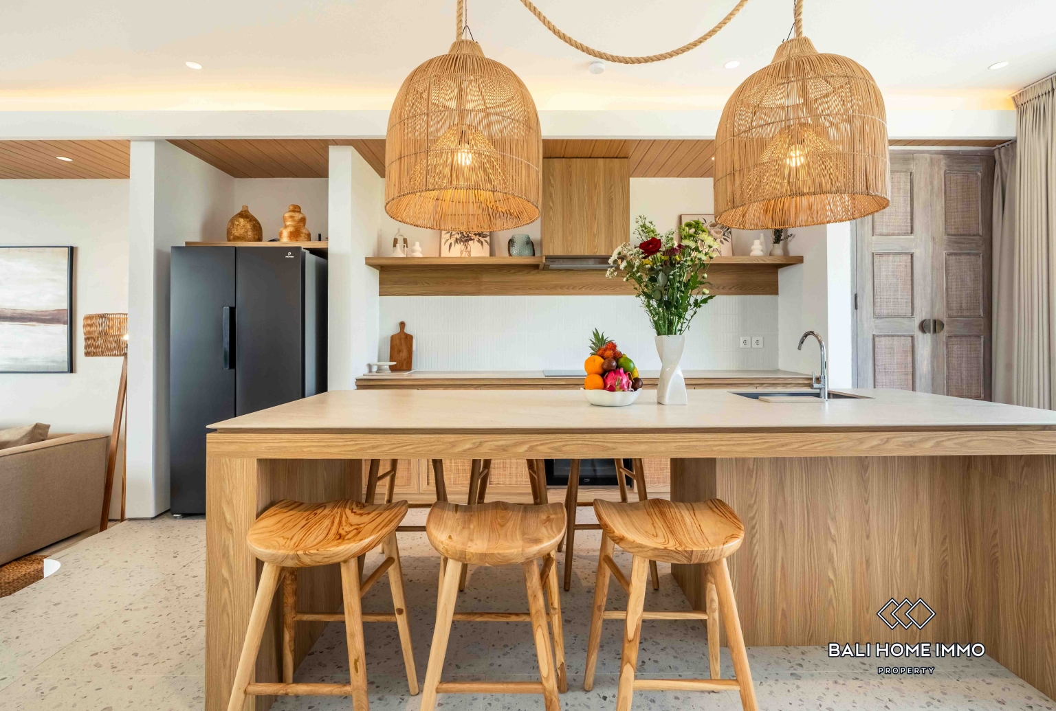 Villa neuve de 3 chambres à vendre en bail emphytéotique à Bali Cemagi view 10