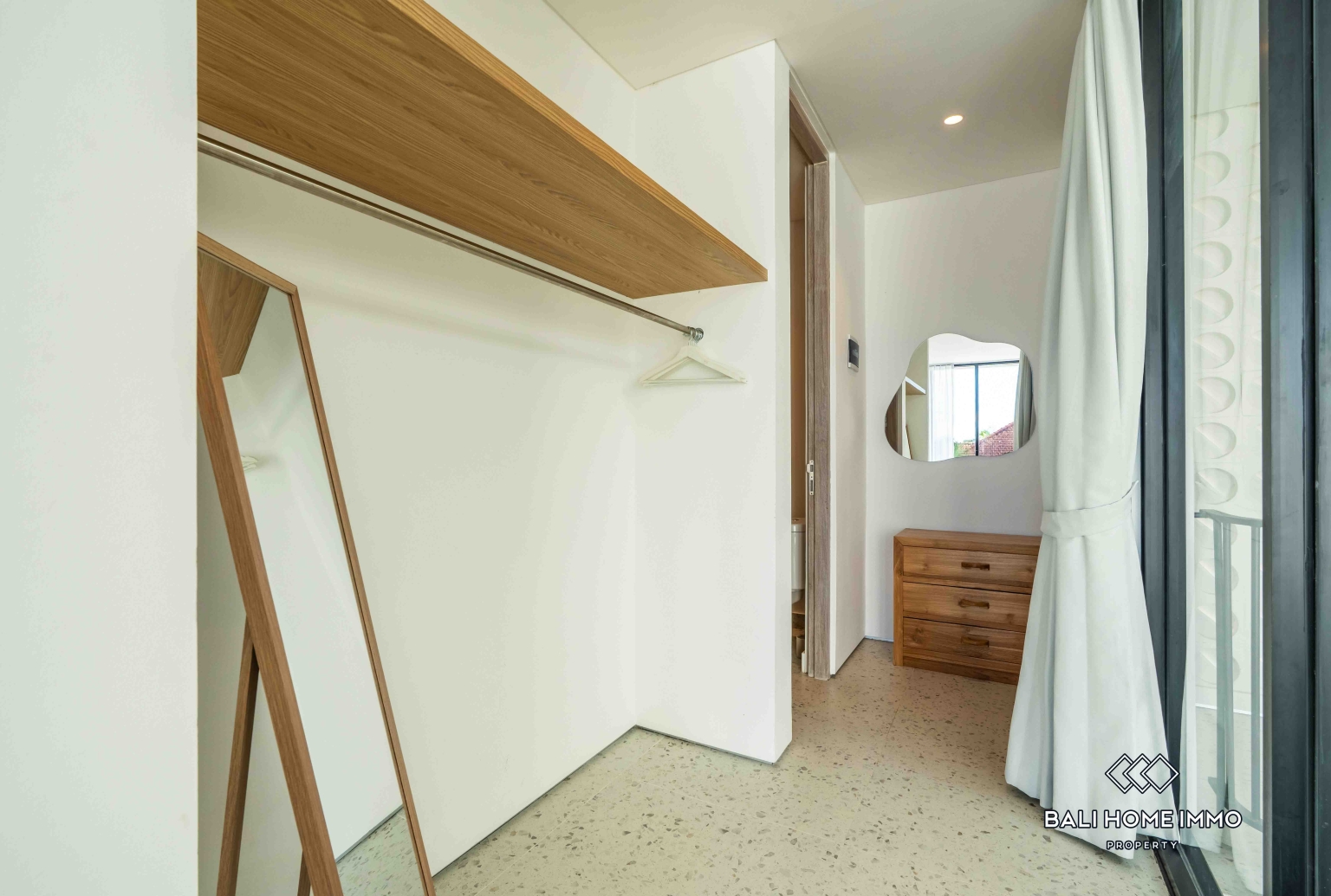 Villa neuve de 3 chambres à vendre en bail emphytéotique à Bali Cemagi view 19