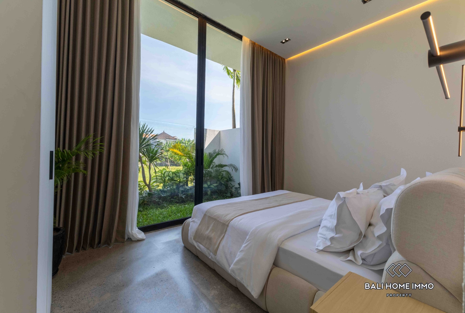 Brand new 3 Bedroom Villa for Sale Leasehold in Canggu Berawa view 6