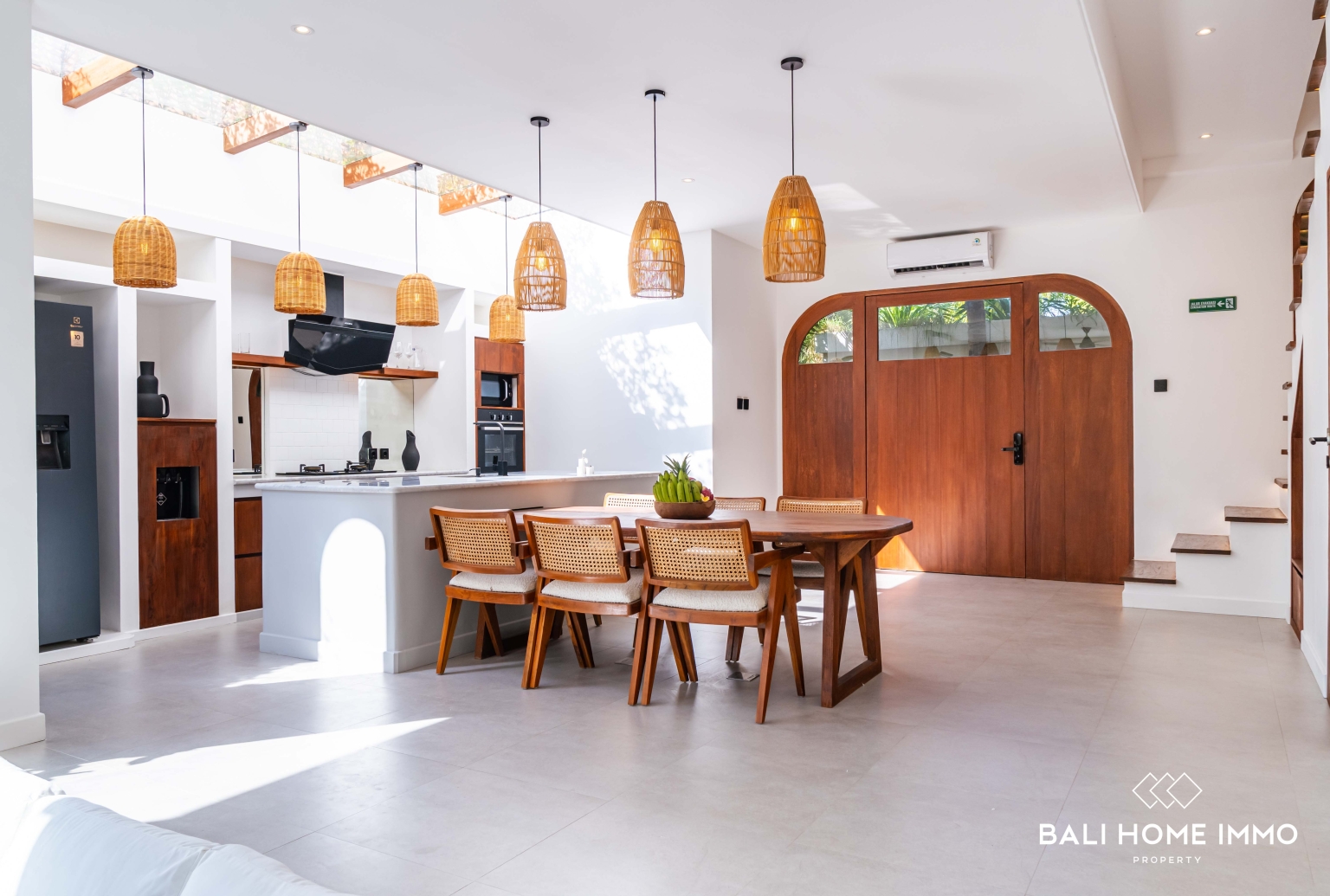 Villa neuve de 3 chambres à vendre en location au cœur de Berawa view 4