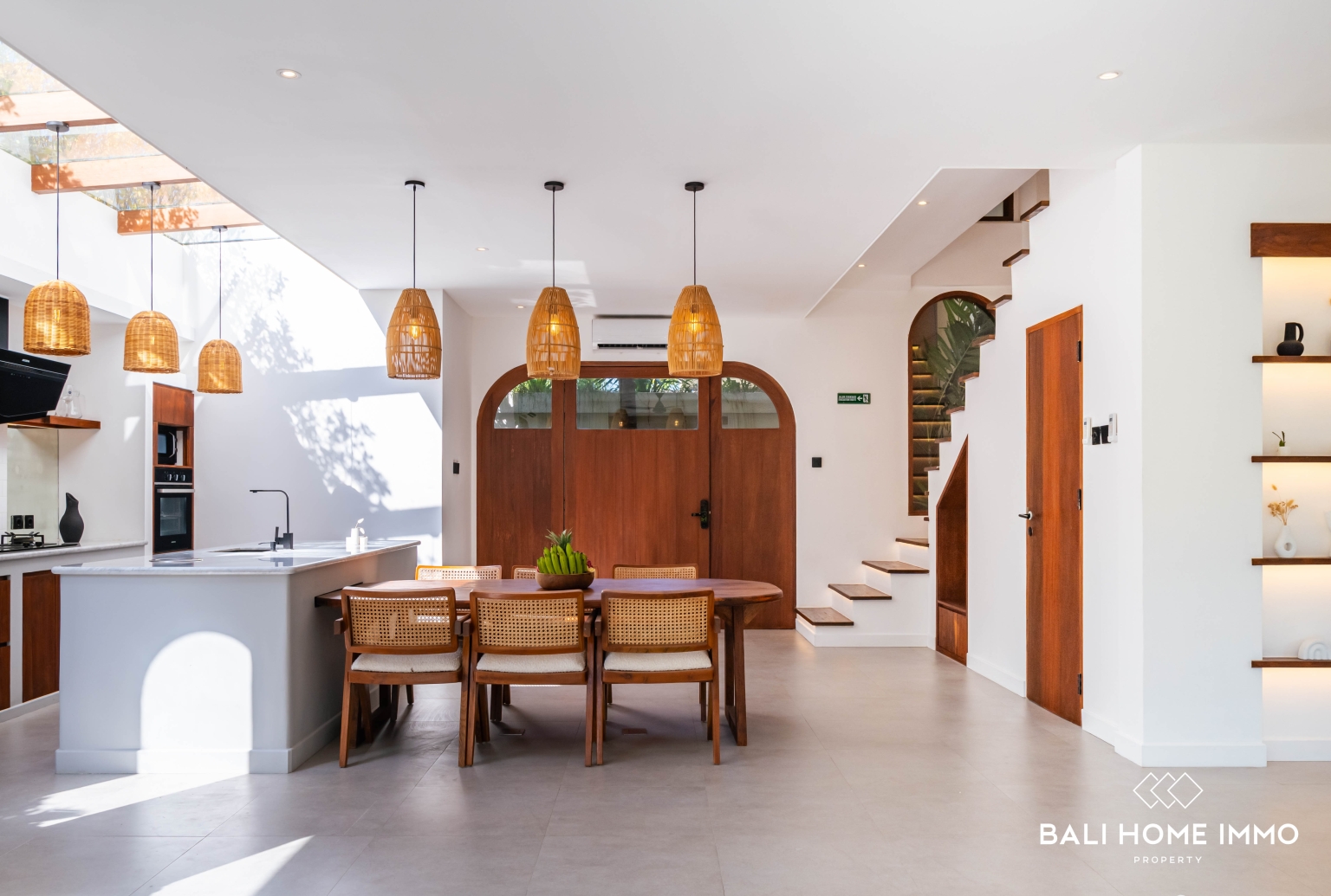 Villa neuve de 3 chambres à vendre en location au cœur de Berawa view 5
