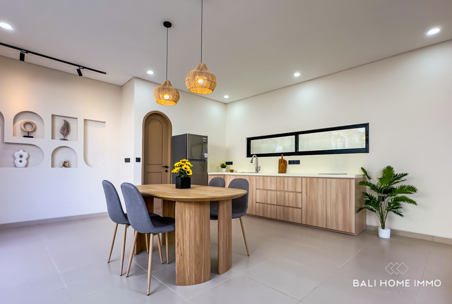 BRAND NEW 3 BEDROOM VILLA FOR SALE LEASEHOLD IN UNGASAN view 9