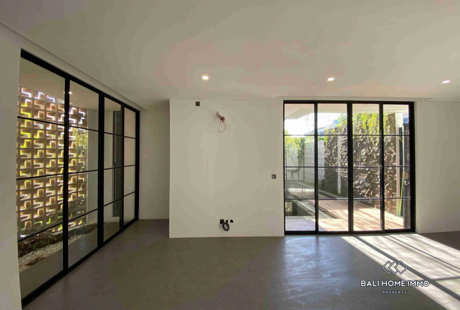 Villa moderne de 3 chambres avec vue sur les rizières à vendre à Cemagi Beach, Bali view 5