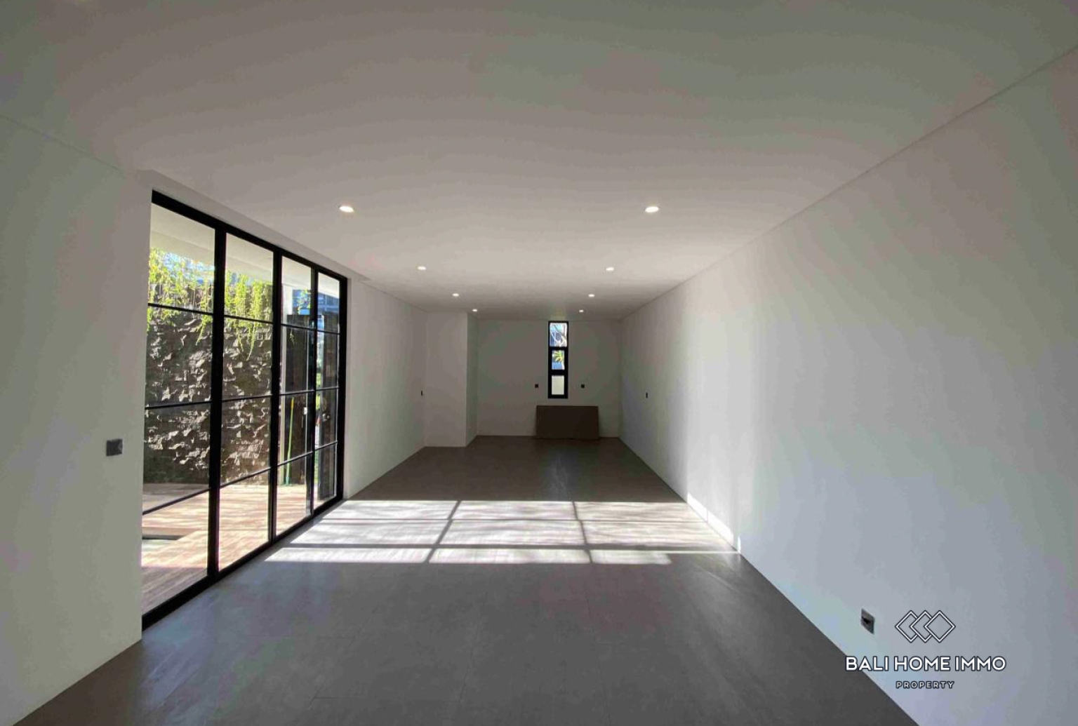 Villa moderne de 3 chambres avec vue sur les rizières à vendre à Cemagi Beach, Bali view 3