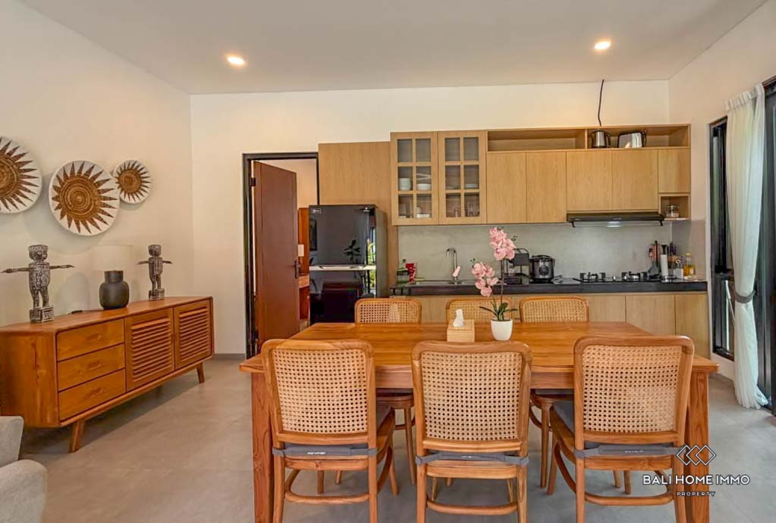 Brand new 3 Bedrooms family villa for rental in Bali Sanur view 6